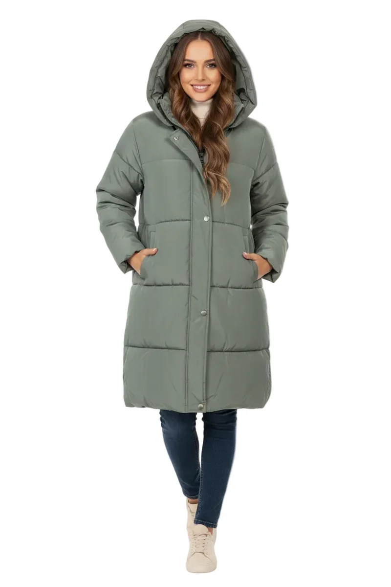 Werten Sie Ihre Garderobe mit unserer stylischen Damen-Steppjacke auf.