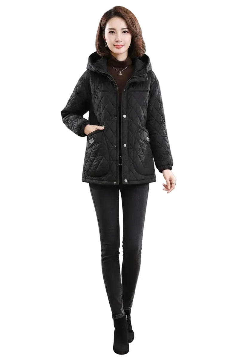Verleihen Sie Ihrem Winter-Look mit unserer gesteppten Damen-Winterjacke das gewisse Etwas.