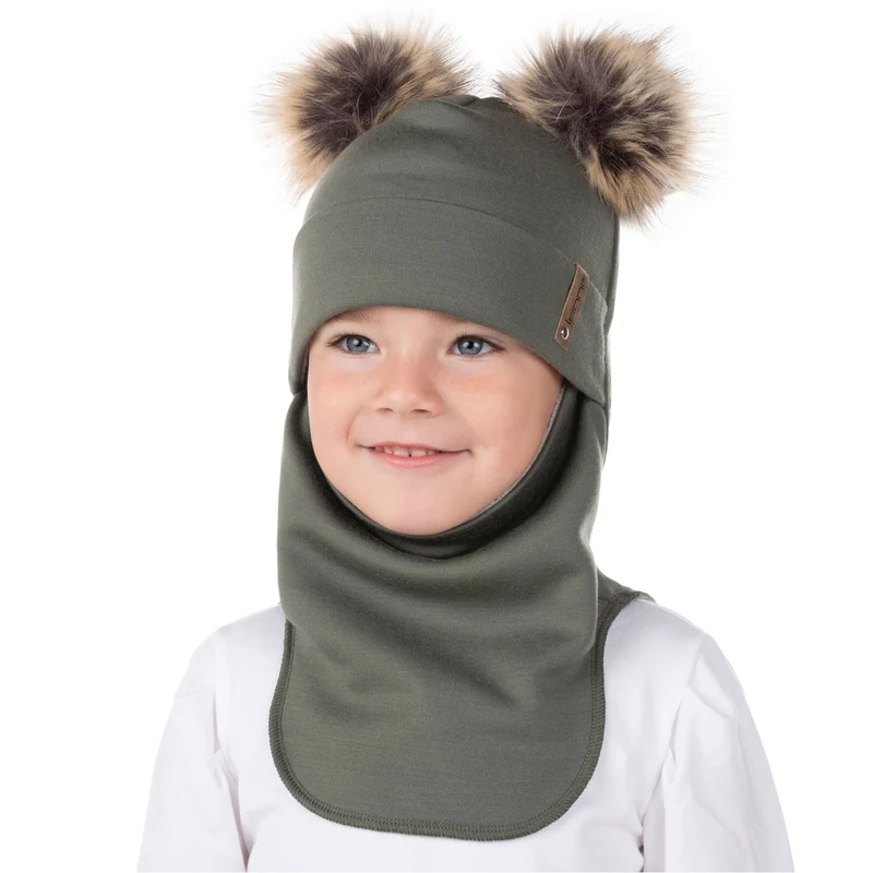 Genießen Sie winterlichen Komfort mit unserer khakigrünen Woll-Sturmhaube.