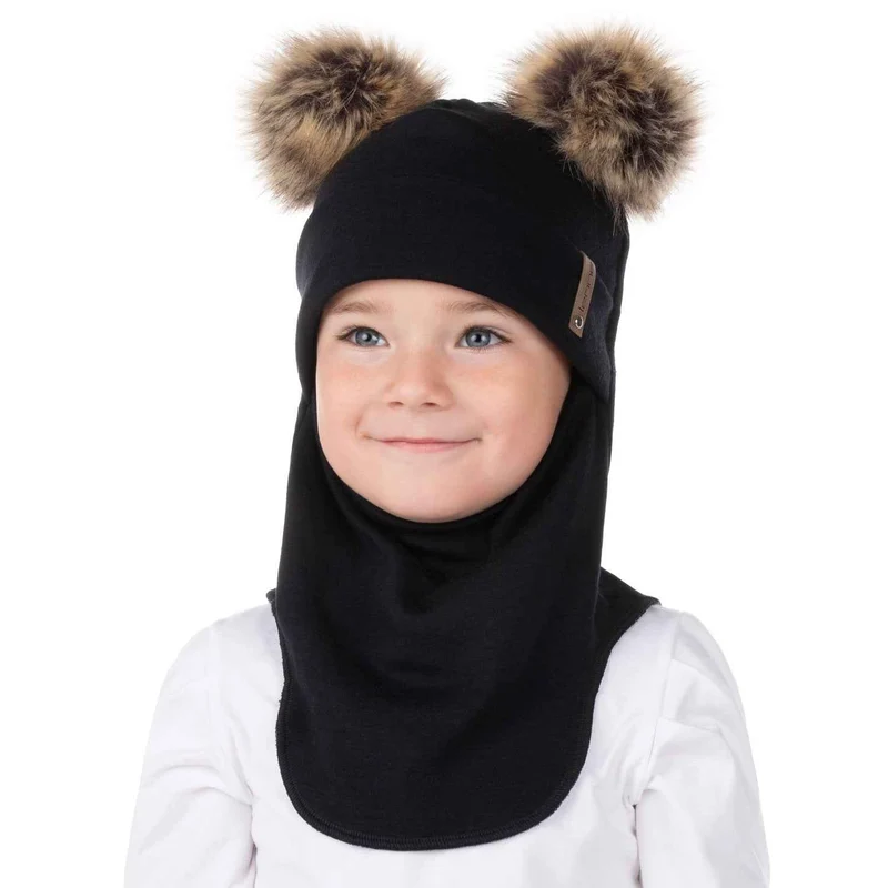 Bleiben Sie diesen Winter warm und stilvoll mit unserer schwarzen Merinowoll-Sturmhaube.