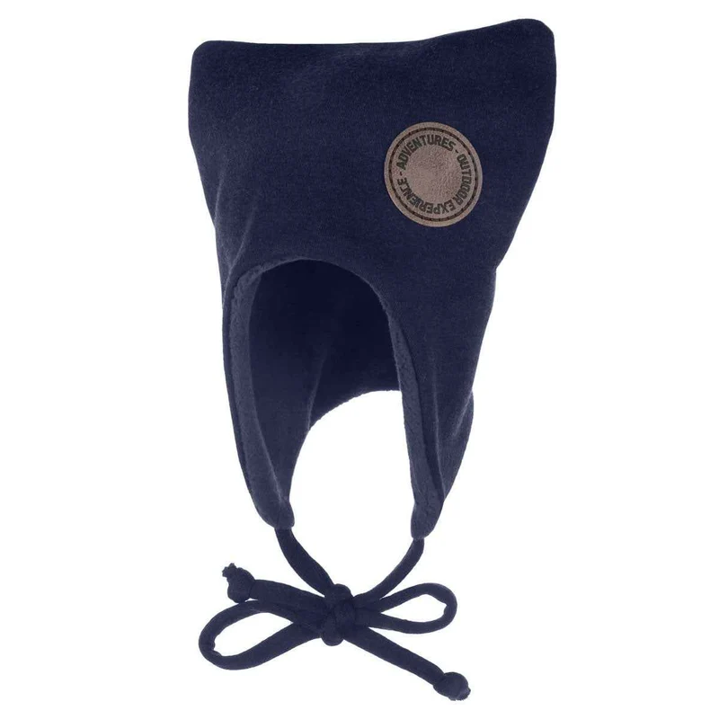 Warm und stylisch: Babymütze aus marineblauer Merinowolle