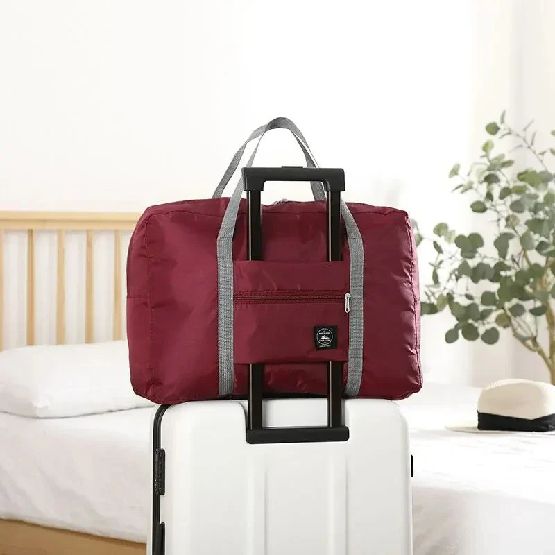 Die ultimative faltbare Reisetasche – perfekt für Flugreisen und Wochenendtrips.