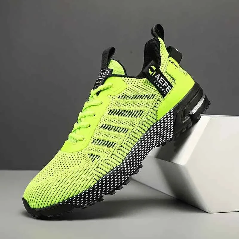 Leichte, atmungsaktive Herren-Sneaker für entspannte Spaziergänge im Freien