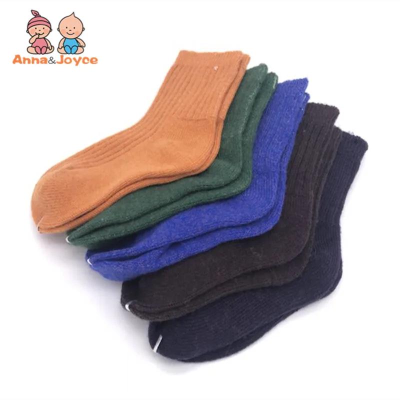 ANNA & JOYCE Süße Wintersocken für Kinder